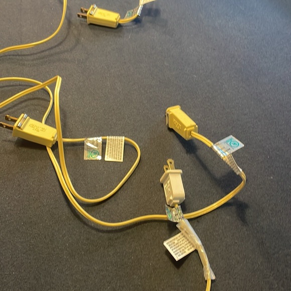 Vintage Electric Candolier Indoor Christmas Candle Lamp, Ivory Plastic - Picture 3 of 4